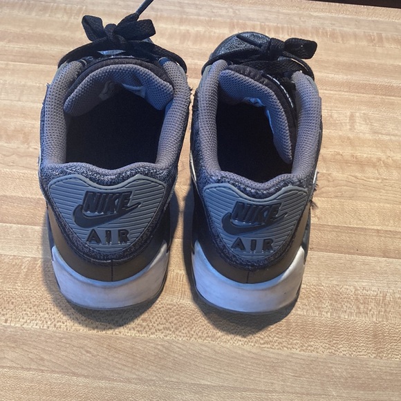 Nike Air Max Sneakers 5.5Y - Picture 3 of 10